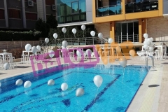 HAVUZ SÜSLEME UÇAN BALON SİPARİŞİ